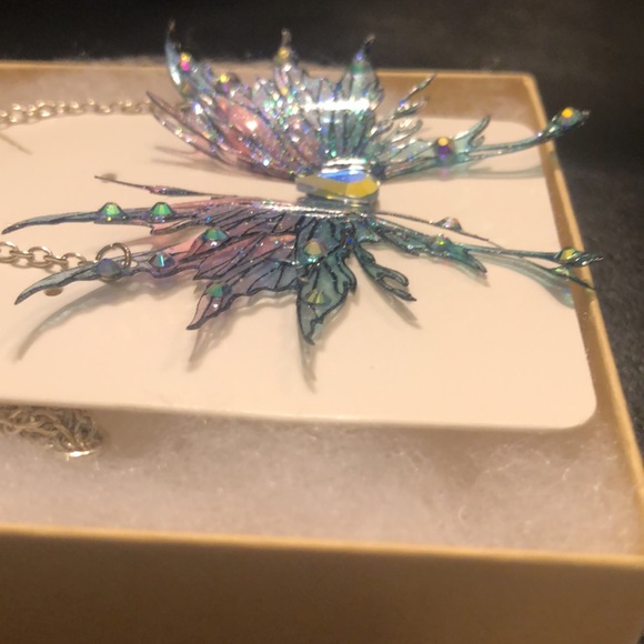 Fairy wing necklace - Picture 11 of 12